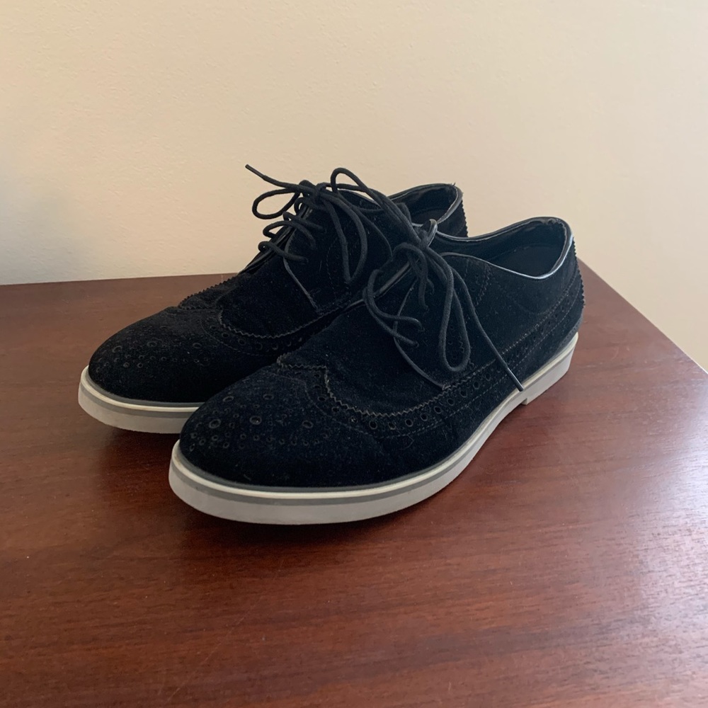 Men’s // Franco Vanucci Suede-Like Oxfords